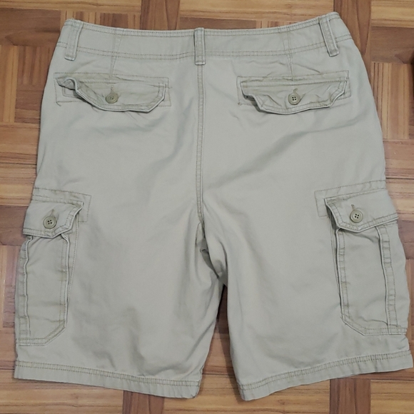 Old Navy Other - OLD NAVY khaki cargo shorts